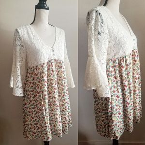 Jodifl Floral and White Lace Short Dress || Small || Romantic Cottage Core